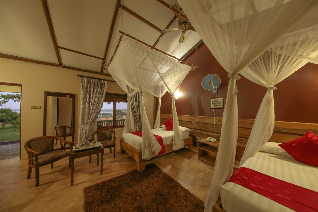 Pakuba Safari Lodge Nwoya Ngoại thất bức ảnh