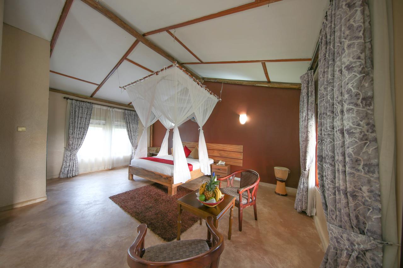 Pakuba Safari Lodge Nwoya Ngoại thất bức ảnh
