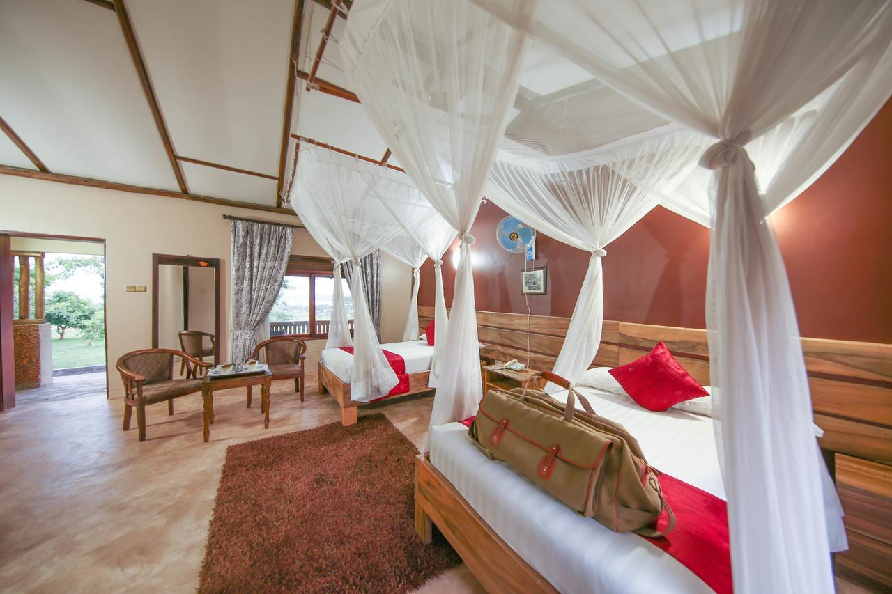 Pakuba Safari Lodge Nwoya Ngoại thất bức ảnh
